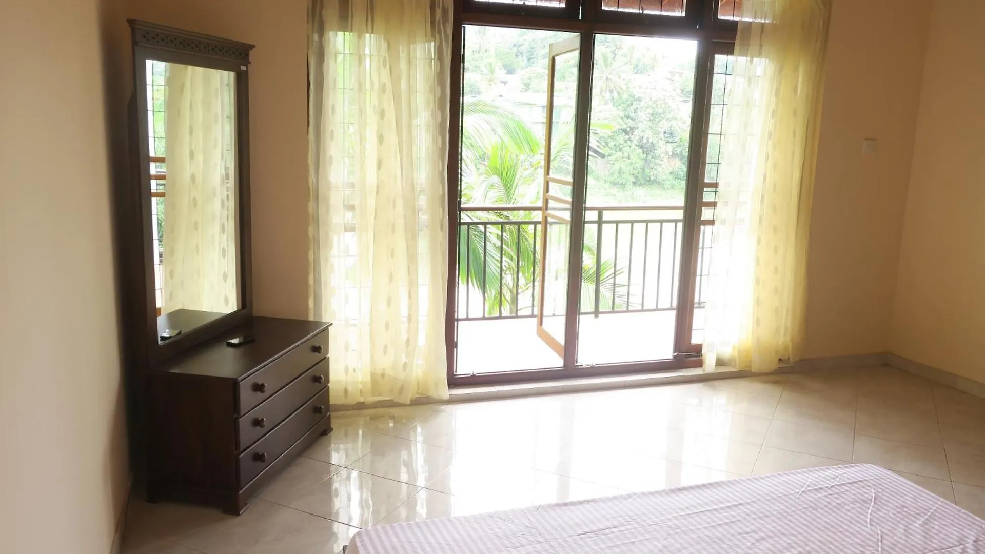 Homestay Riverview Kandy Sirimalwatta Sri Lanka