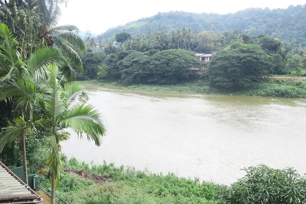 Riverview Kandy Sirimalwatta 0*,